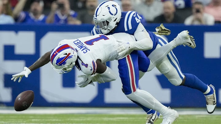 Nov 10, 2024; Indianapolis, Indiana, USA; Indianapolis Colts linebacker Zaire Franklin (44) tackles Buffalo Bills wide receiver Curtis Samuel (1) on Sunday, Nov. 10, 2024, during a game against the Buffalo Bills at Lucas Oil Stadium in Indianapolis. Mandatory Credit: Grace Hollars-USA TODAY Network via Imagn Images