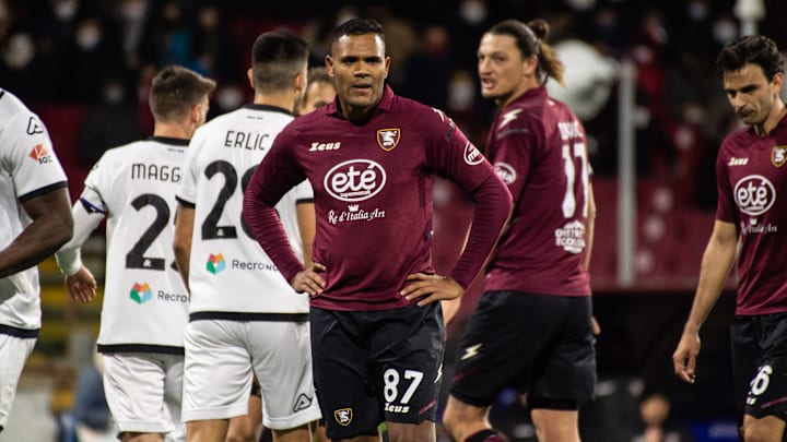 Mikael, ex-Sport, vem da Salernitana