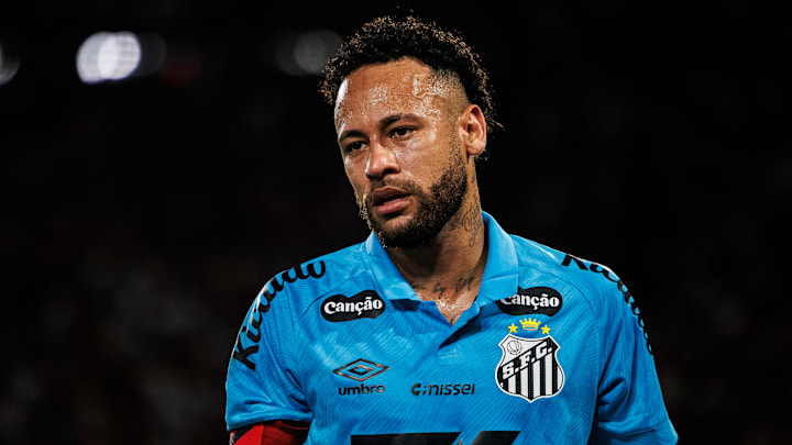 Santos não venceu nos últimos cinco jogos pelo Brasileirão 2025