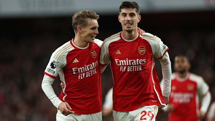 Arsenal FC v Luton Town - Premier League