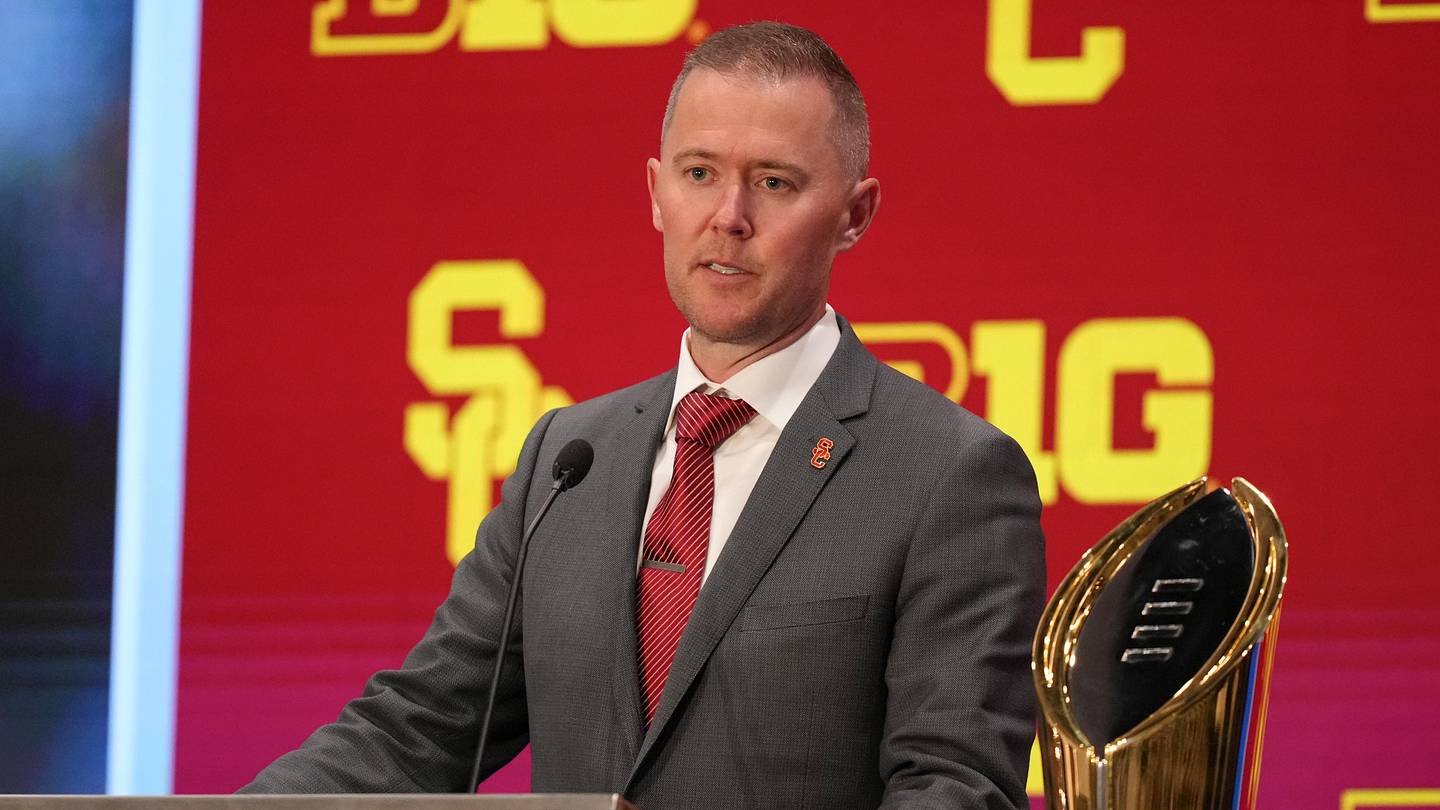 Latest Power Rankings Spell Pressure for USC, Lincoln Riley