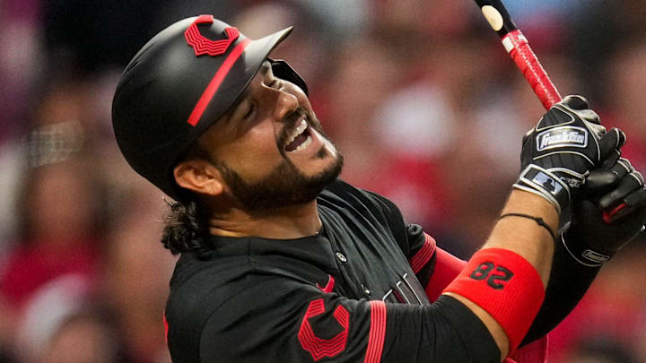 Cincinnati Reds designated hitter Eugenio Suárez (28) reacts