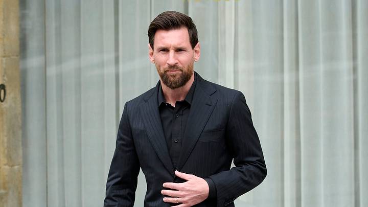 Lionel Messi arribando al hotel antes de la entrega del premio Príncesa de Asturias 