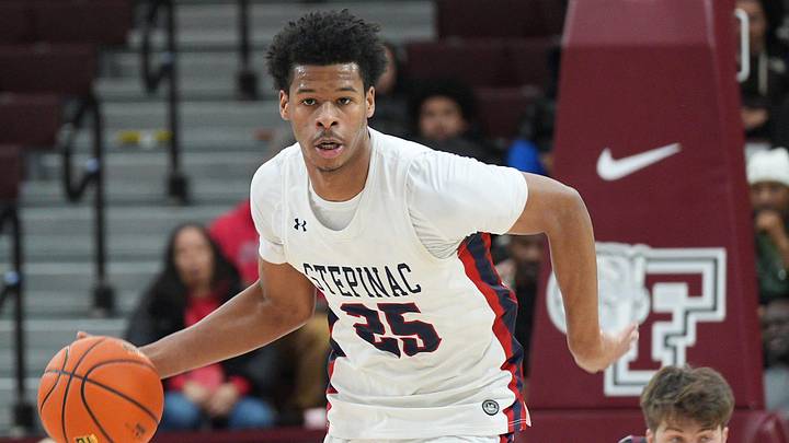 Stepinac’s Jasiah Jervis (25) during game against Iona during CHSAA AA quarterfinal at Fordham University in the Bronx March 1, 2026. Stepinac won the game 67-51.