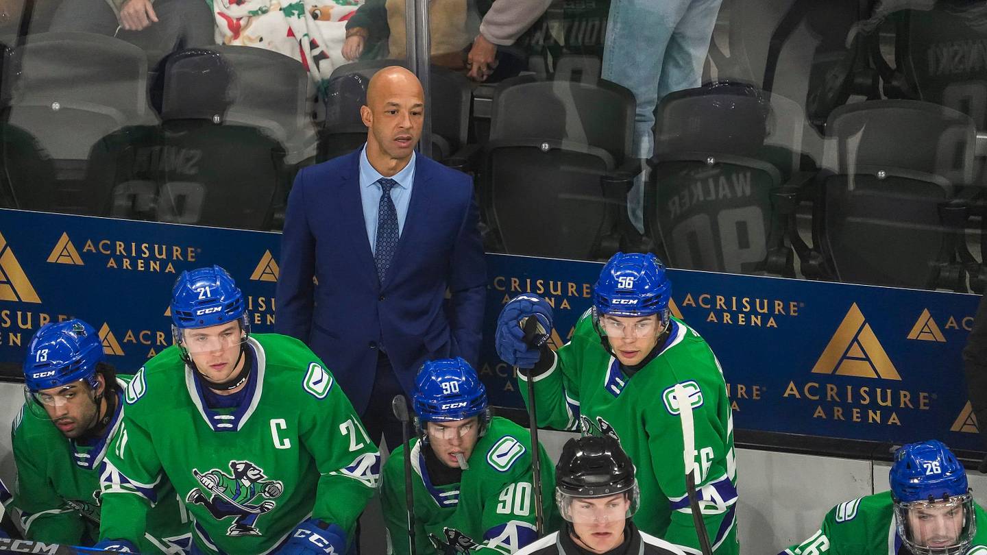 Former Ranger Manny Malhotra given a chance to draft his son