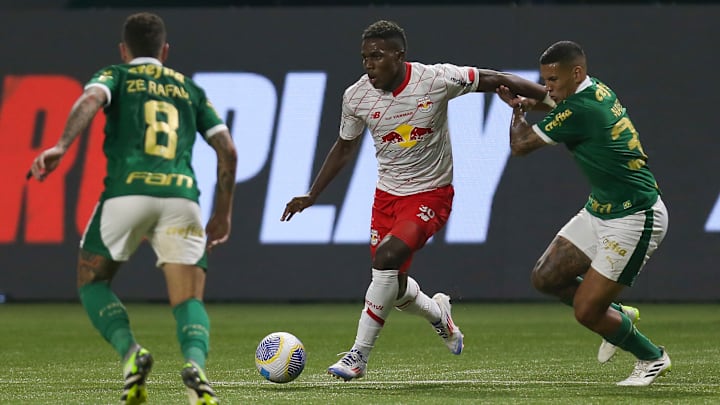 Bragantino e Palmeiras se enfrentam pela rodada 29 do Brasileirão.