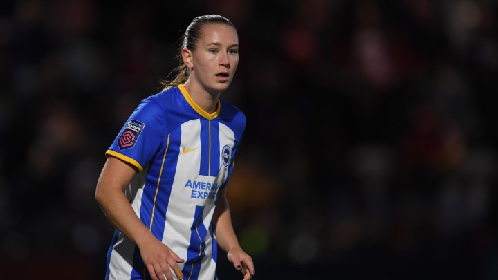 Manchester United have signed Elisabeth Terland from Brighton