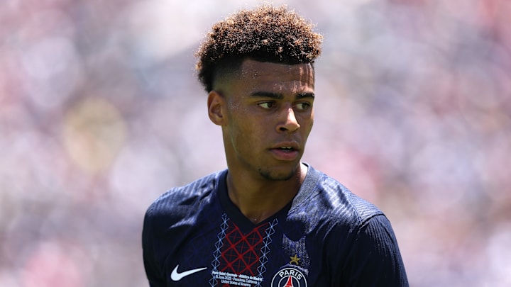 Rencontre décisive pour Désiré Doué et le PSG ce lundi soir contre les Seattle Sounders. Rencontre décisive pour Désiré Doué et le PSG ce lundi soir contre les Seattle Sounders.