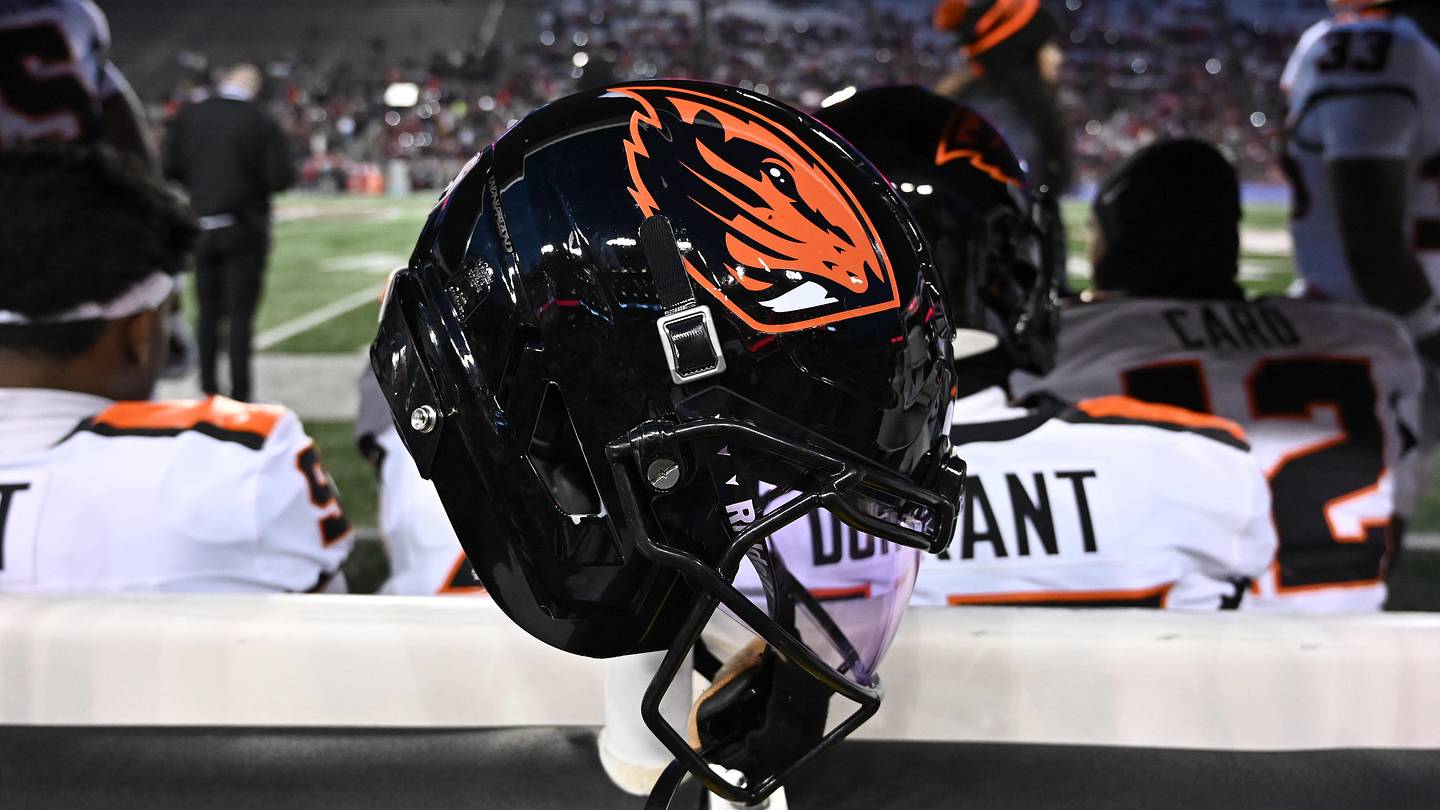 Oregon State Football Picks Up Two Southern Commits
