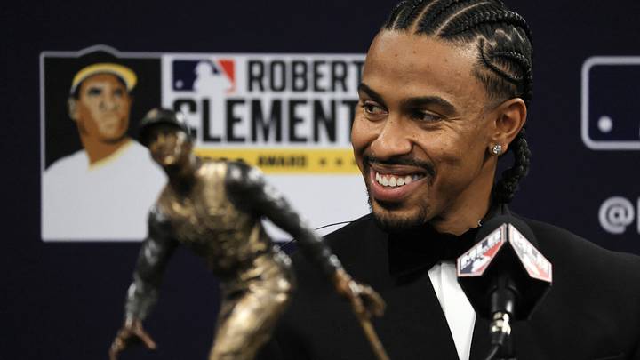 Oct 26, 2026; St. Petersburg, Florida, USA; New York Mets shortstop Francisco Lindor reacts during a ceremony naming him the 2026 recipient of the Roberto Clemente Award before game three of the 2026 World Series at Tropicana Field. Mandatory Credit: Kim Klement Neitzel-Imagn Images Oct 26, 2026; St. Petersburg, Florida, USA; New York Mets shortstop Francisco Lindor reacts during a ceremony naming him the 2026 recipient of the Roberto Clemente Award before game three of the 2026 World Series at Tropicana Field. Mandatory Credit: Kim Klement Neitzel-Imagn Images