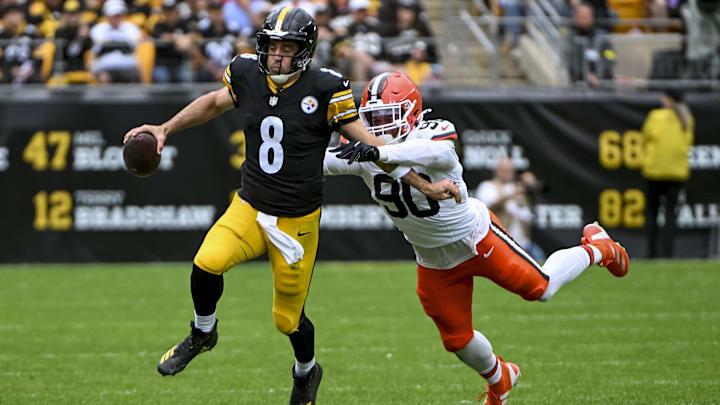 Aaron Rodgers wasn't pleased with the state of the Acrisure Stadium grass despite beating the Browns on Sunday. 