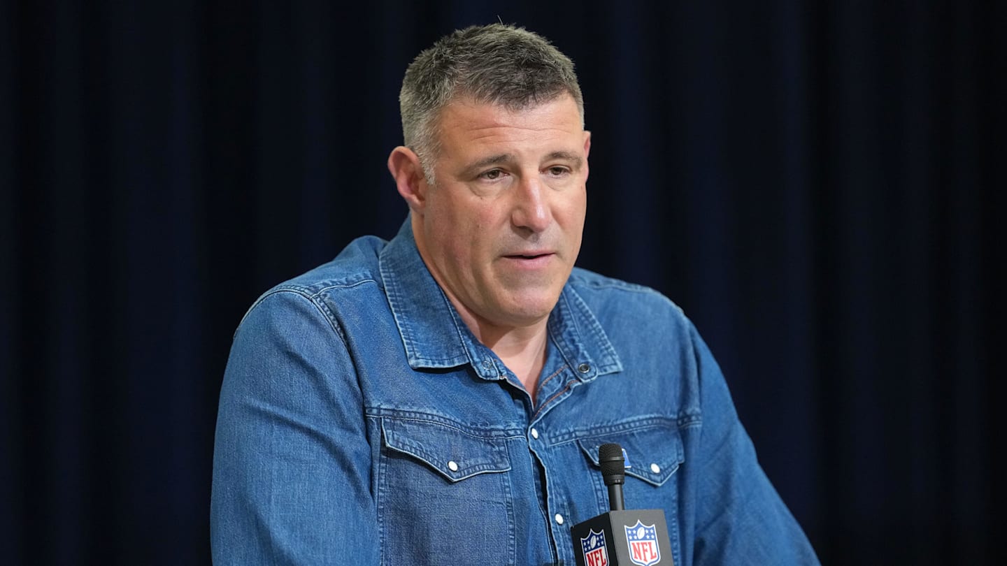 Patriots' Mike Vrabel Gets Candid on A.J. Brown Trade Rumors