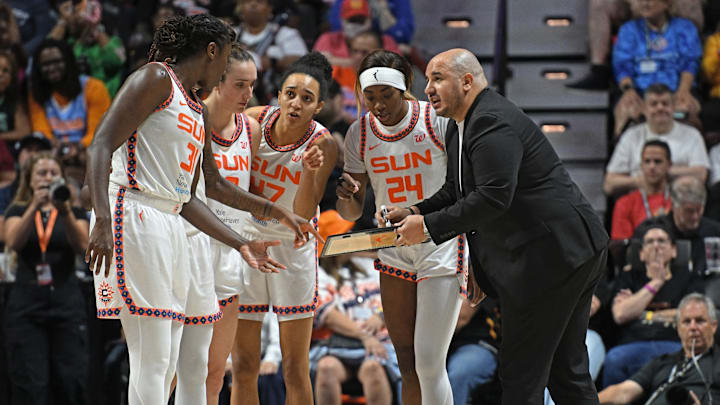Phoenix Mercury v Connecticut Sun
