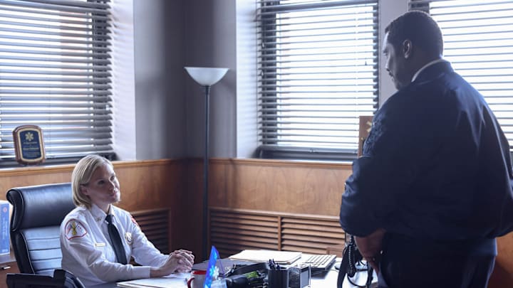 CHICAGO FIRE -- "All the Dark" Episode 12008 -- Pictured: (l-r) Laura Allen as Chief Robinson, Eamonn Walker as Chief Wallace Boden -- (Photo by: Adrian S Burrows Sr/NBC)