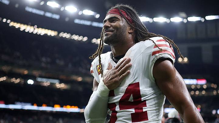 El linebacker de San Francisco, Fred Warner, es uno de los varios veteranos que aspiran a ganar el Trofeo Lombardi. (Photo by Chris Graythen/Getty Images) El linebacker de San Francisco, Fred Warner, es uno de los varios veteranos que aspiran a ganar el Trofeo Lombardi. (Photo by Chris Graythen/Getty Images)