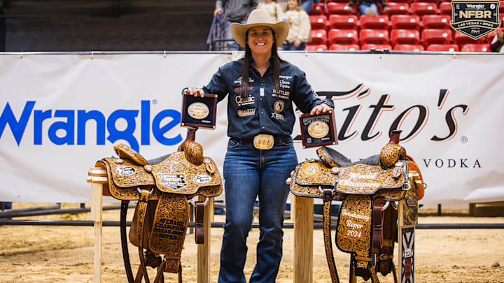 Kelsie Domer's steady pace at the NFBR ended with the veteran breakaway roper claiming both the average and world titles. 