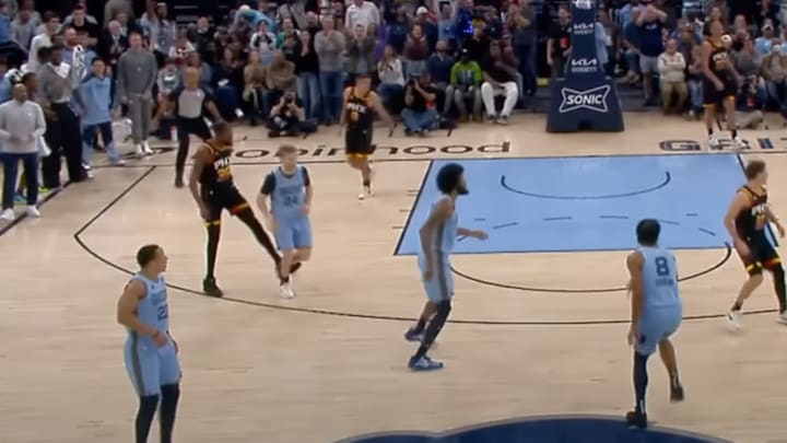 Kevin Durant stuck his foot out after Cam Spencer talked trash to him.