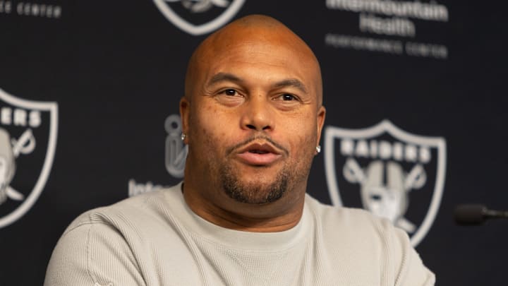 Las Vegas Raiders Coach Antonio Pierce