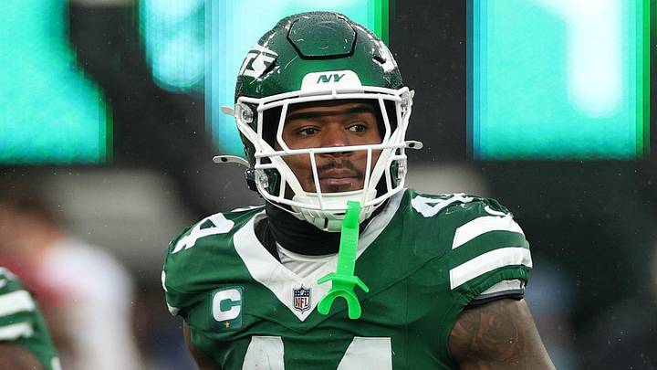 New York Jets linebacker Jamien Sherwood New York Jets linebacker Jamien Sherwood