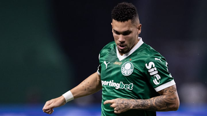 Atacante é um dos grandes reforços da temporada