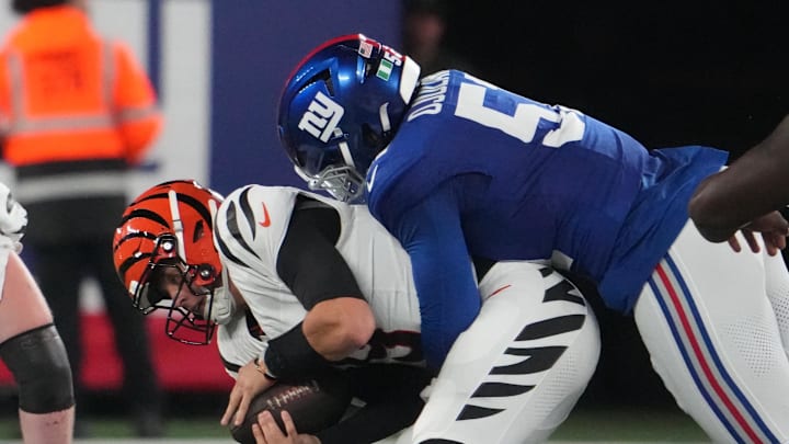 Former New York Giants edge rusher Azeez Ojulari might not make the Philadelphia Eagles roster, which could turn him into an intriguing Falcons target.