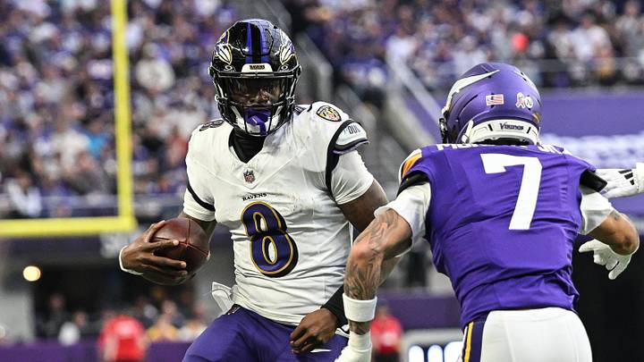 Nov 9, 2025; Minneapolis, Minnesota, USA; Baltimore Ravens quarterback Lamar Jackson (8) is pursued by Minnesota Vikings cornerback Byron Murphy Jr. (7) during the third quarter at U.S. Bank Stadium. Nov 9, 2025; Minneapolis, Minnesota, USA; Baltimore Ravens quarterback Lamar Jackson (8) is pursued by Minnesota Vikings cornerback Byron Murphy Jr. (7) during the third quarter at U.S. Bank Stadium.
