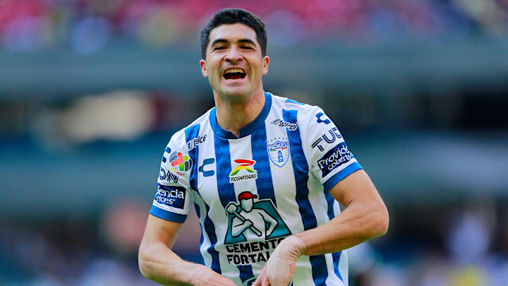 Ibáñez lidera la tabla de goleo de la Liga MX