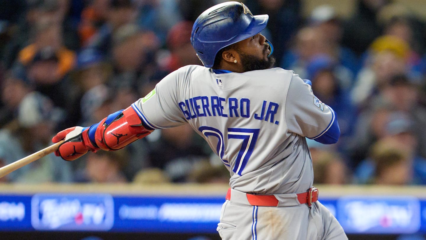 Blue Jays Notes: One Key Offensive Issue Remains, Starting Rotation Needs Help