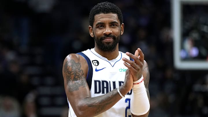 Dallas Mavericks v Sacramento Kings