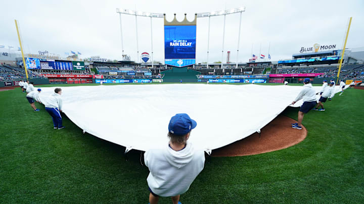 Toronto Blue Jays-Kansas City Royals rain delay