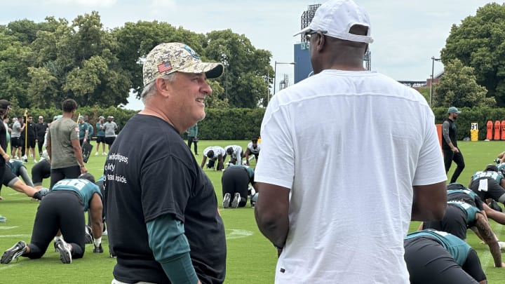 Eagles DC Vic Fangio with Mike Quick Eagles DC Vic Fangio with Mike Quick