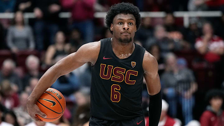 Bronny James jugando en la Universidad del Sur de California