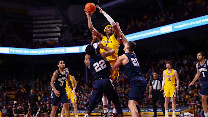 The Minnesota Gophers are huge underdogs on the road tonight but the trends point to a cover against Ohio State. 