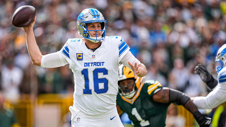 Detroit Lions quarterback Jared Goff (16) makes a pass against Green Bay Packers during the first half at Lambeau Field in Green Bay, Wis., on Sunday, September 7, 2025.