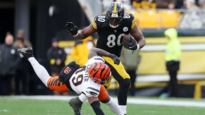 Pittsburgh Steelers tight end Darnell Washington will miss the rest of the season after undergoing surgery to repair a broken arm.