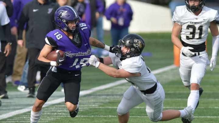 Fayetteville defeated Bentonville 22-16 to win the 2023 Arkansas AAA Class 7A high school football state championship at Little Rock's War Memorial Stadium. 