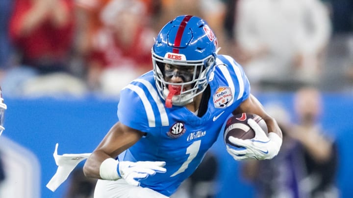 Mississippi Rebels wide receiver De'Zhaun Stribling (1)