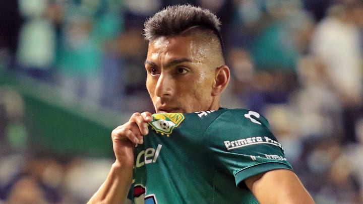 Ángel Mena fue la figura de León
