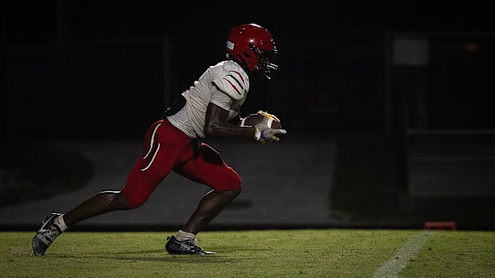 Blountstown's Amari Thomas (4) makes a play against Bozeman in Panama City, Fla., Sept. 5, 2025. (Tyler Orsburn/News Herald)