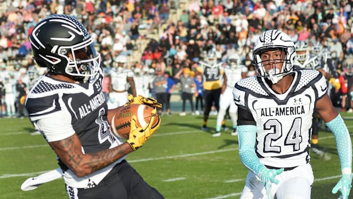 Team Icon's Naeshaun Montgomery (4) catches a touchdown pass against Team Unstoppable during the Under Armour All-America Game Thursday, Jan. 2, 2025 at Spec Martin Stadium in DeLand.