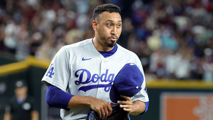 Aug 7, 2026; Phoenix, Arizona, USA; Los Angeles Dodgers pitcher Edwin Diaz against the Arizona Diamondbacks at Chase Field. Mandatory Credit: Mark J. Rebilas-Imagn Images Aug 7, 2026; Phoenix, Arizona, USA; Los Angeles Dodgers pitcher Edwin Diaz against the Arizona Diamondbacks at Chase Field. Mandatory Credit: Mark J. Rebilas-Imagn Images