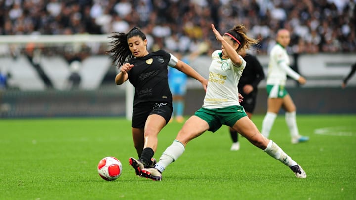 Palmeiras e Corinthians disputam o troféu do Paulistão Feminino 2024