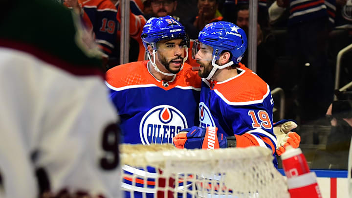 Arizona Coyotes v Edmonton Oilers