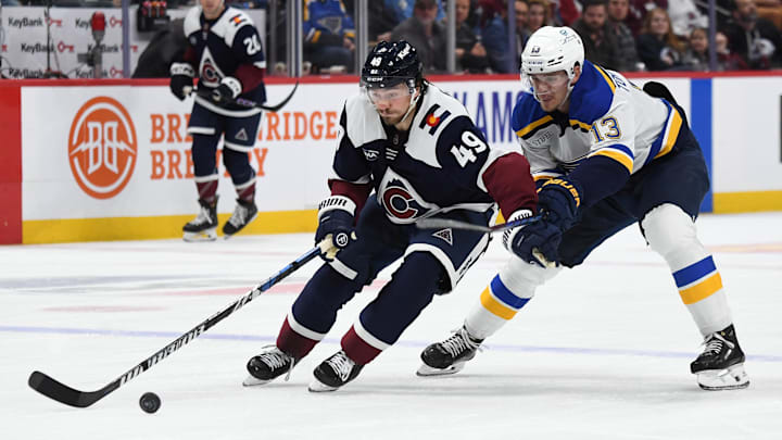 The Avalanche are road favorites in St. Louis on Sunday.
