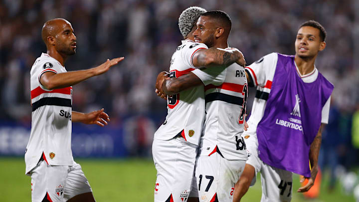São Paulo pode confirmar vaga às oitavas da Libertadores nesta quarta-feira (14)