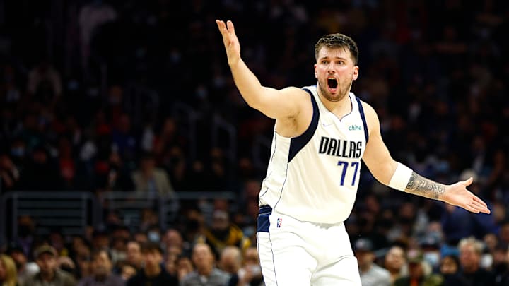 Luka Doncic es el mejor anotador de los Mavericks con 25.4 puntos por juego hasta la jornada del domingo 