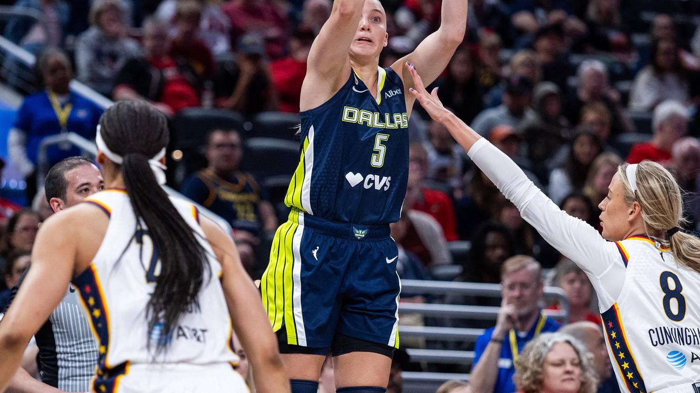 Paige Bueckers Taking More Threes Raises Her Ceiling