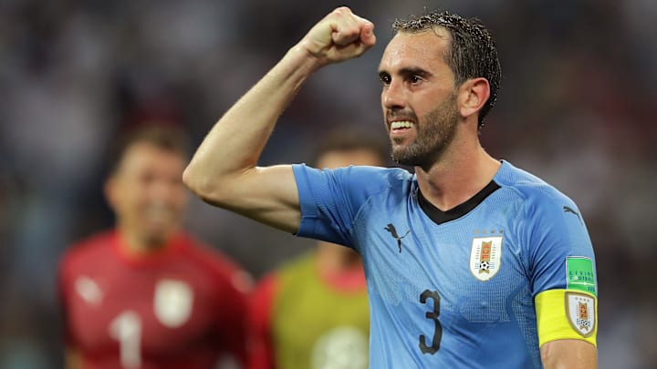 Em termos econômicos, técnicos e de currículo, uruguaio desembarca no Brasil cercado de expectativa