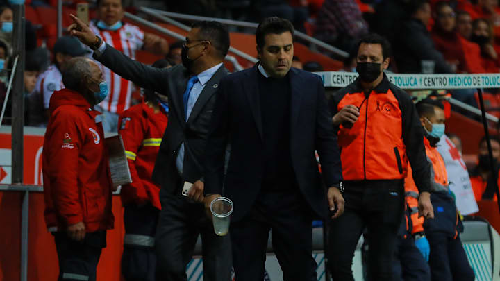 Leaño no continuaría en Chivas