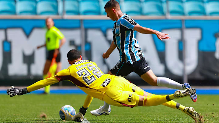 Monsalve viru titular do time azul